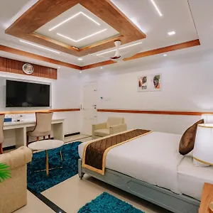 Excellency Airport 3*, Kochi India